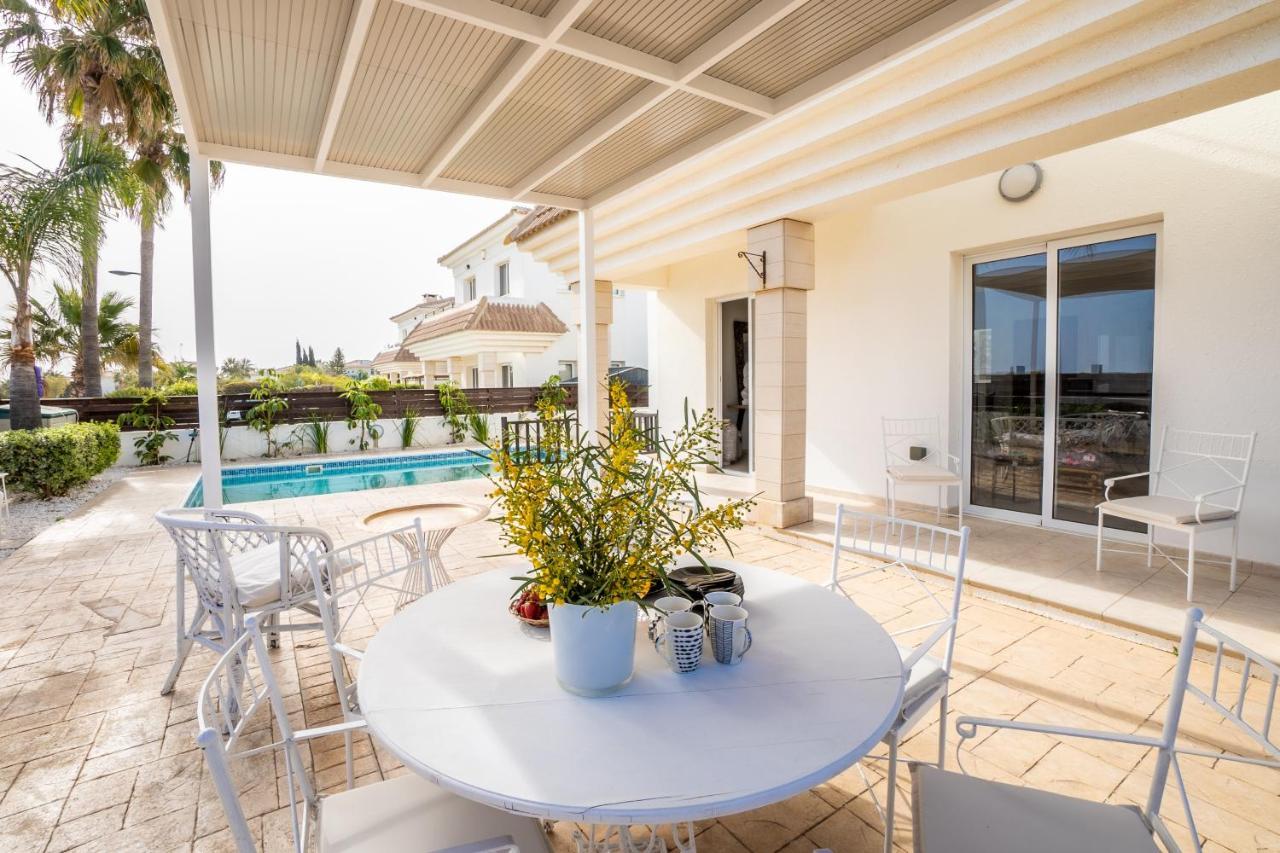 Villa Chill And Joy Paralimni Buitenkant foto
