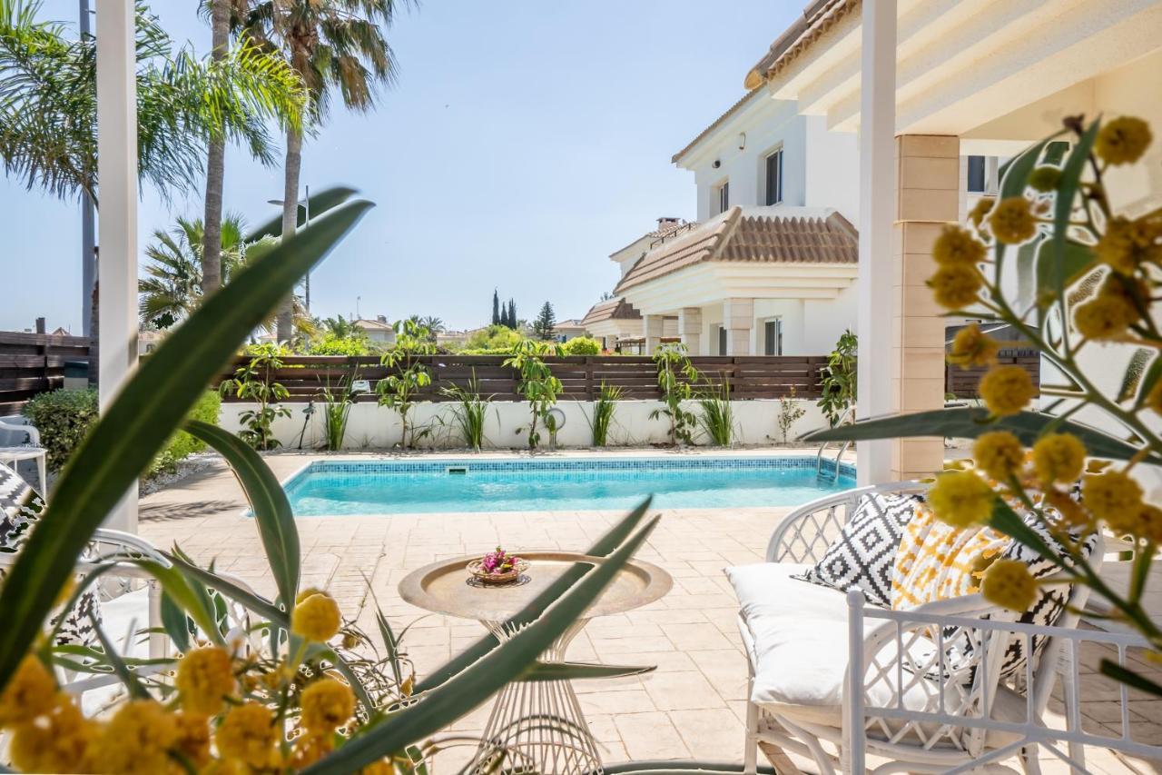 Villa Chill And Joy Paralimni Buitenkant foto
