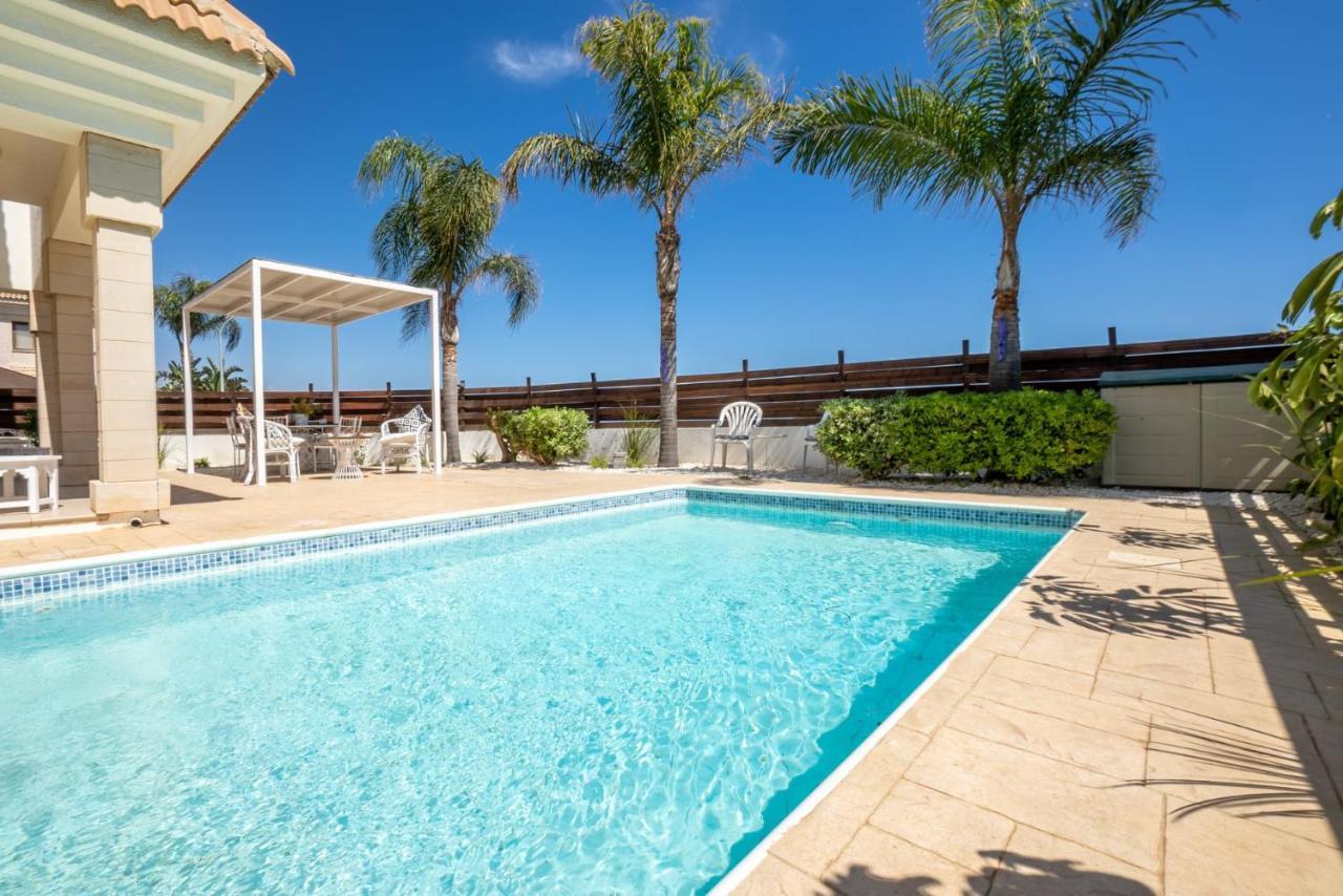 Villa Chill And Joy Paralimni Buitenkant foto